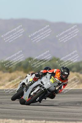 media/Oct-13-2025-Moto Forza (Mon) [[a66d839500]]/2-A Group/Session 3 (Turn 16)/